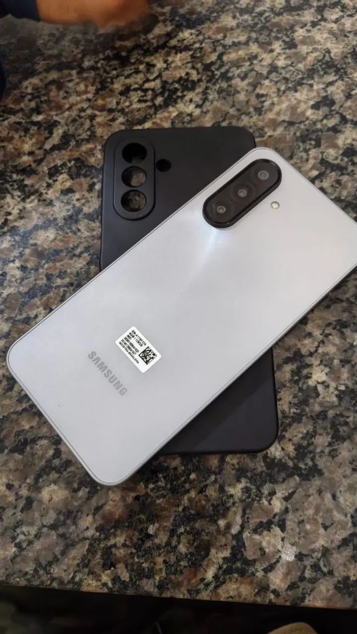 Samsung  A17.  128GB