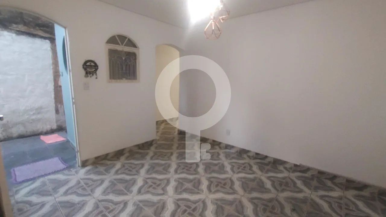Casa com 3 quartos sendo uma suíte 2 vagas de garagem e Edícula - Foto 5