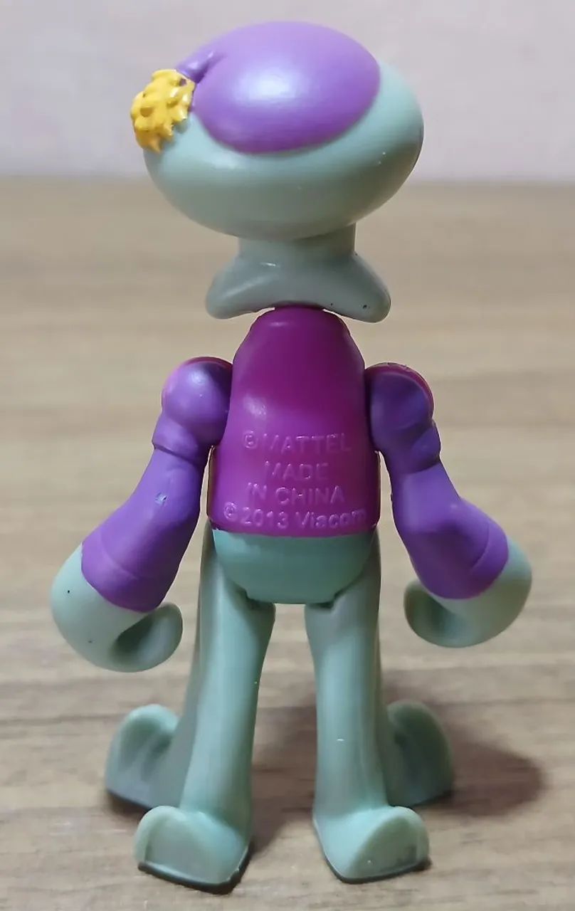 Boneco articulado do Lula Molusco com pijama da linha Imaginext Bob Esponja 7,5cm - Foto 4