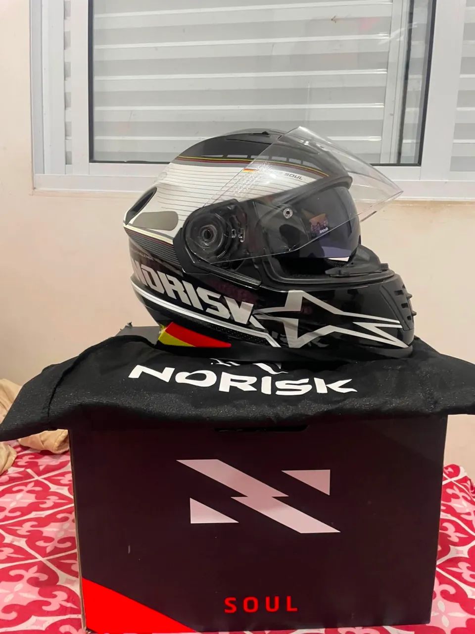 Capacete Norisk tam. 58