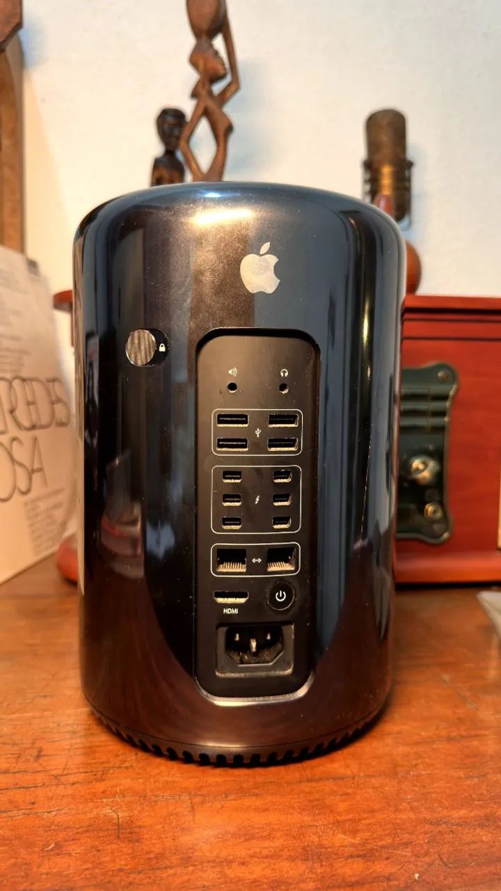 Mac Pro Late 2013 8コア 64GB D700 Mac Pro (Late 2013) | Xeon 12-Core | 64GB RAM | 1TB | FirePro D500