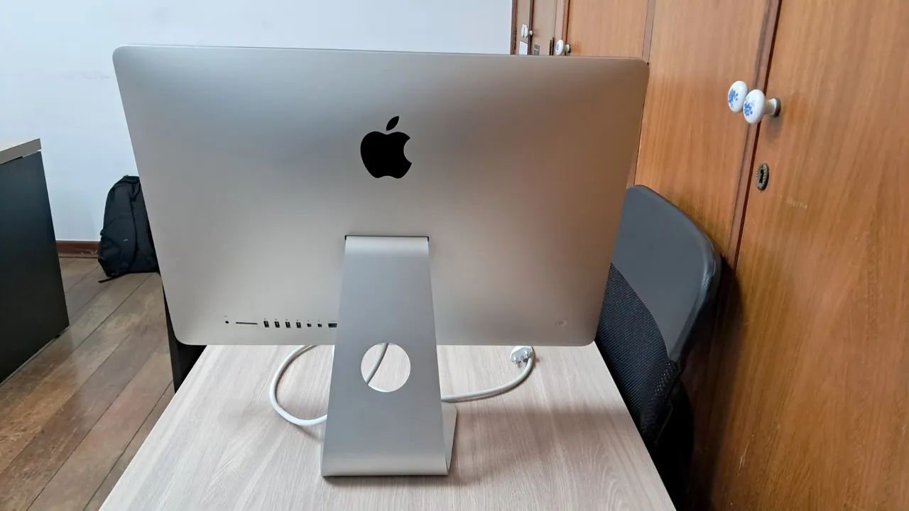 iMac 21,5? 2015 | Core i5 | 8GB | HD 1TB | Magic Mouse + Keyboard - Foto 3