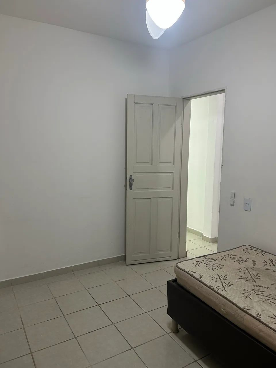 Alugo apartamento 