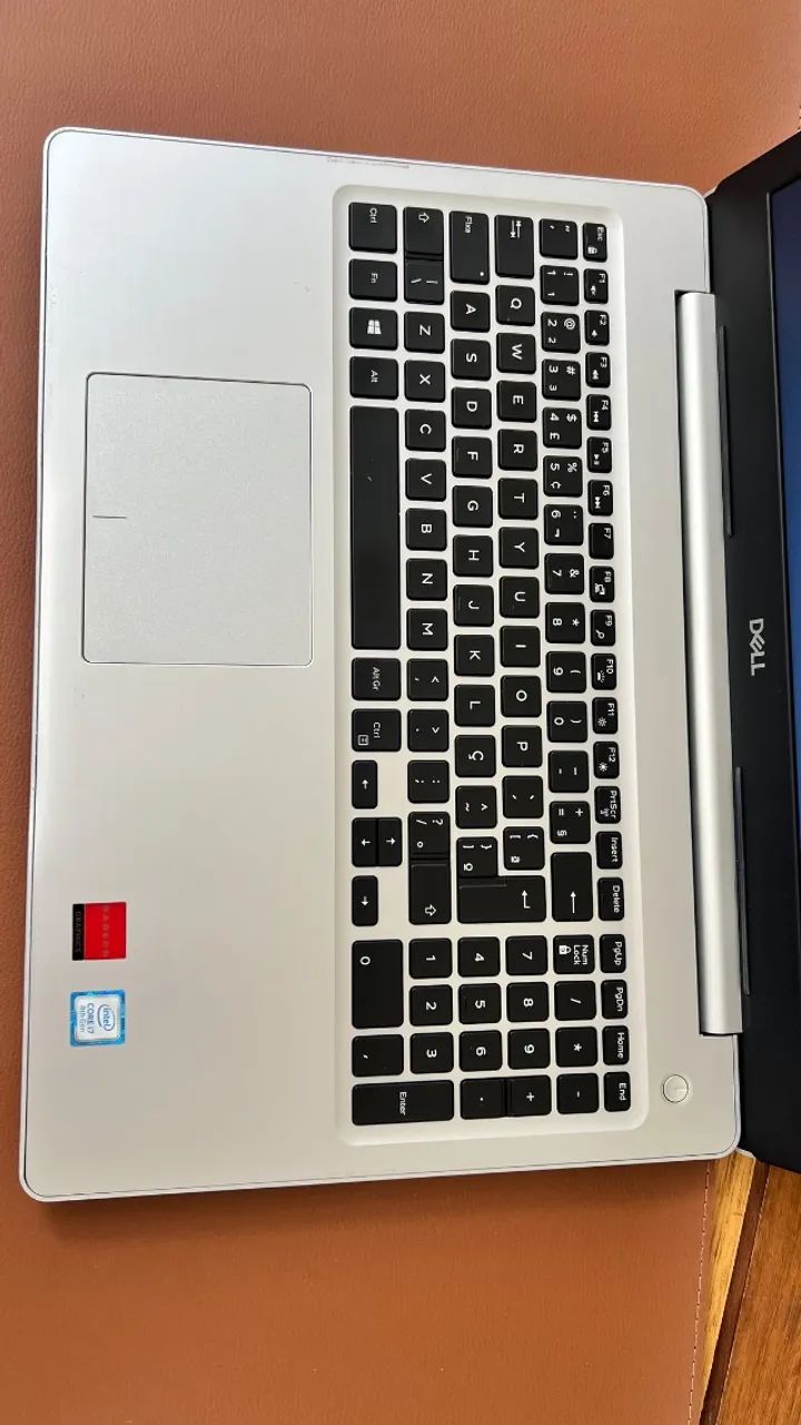 Notebook Dell GAMER 5570/ i7-8550U/8G/SSD 256G/15.6 Alta Definicão