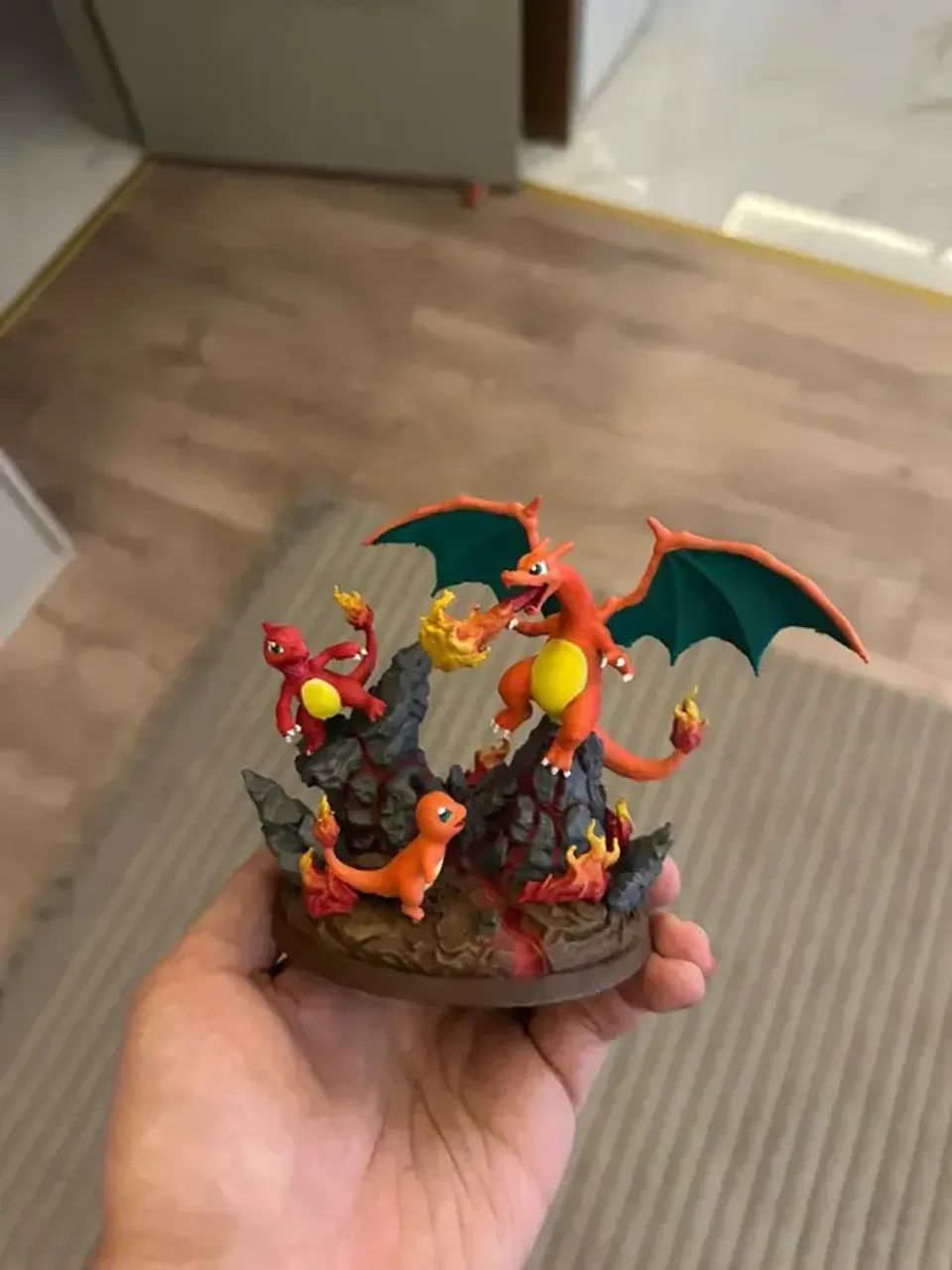 Pokémon Charizard, Charmander e charmeleon