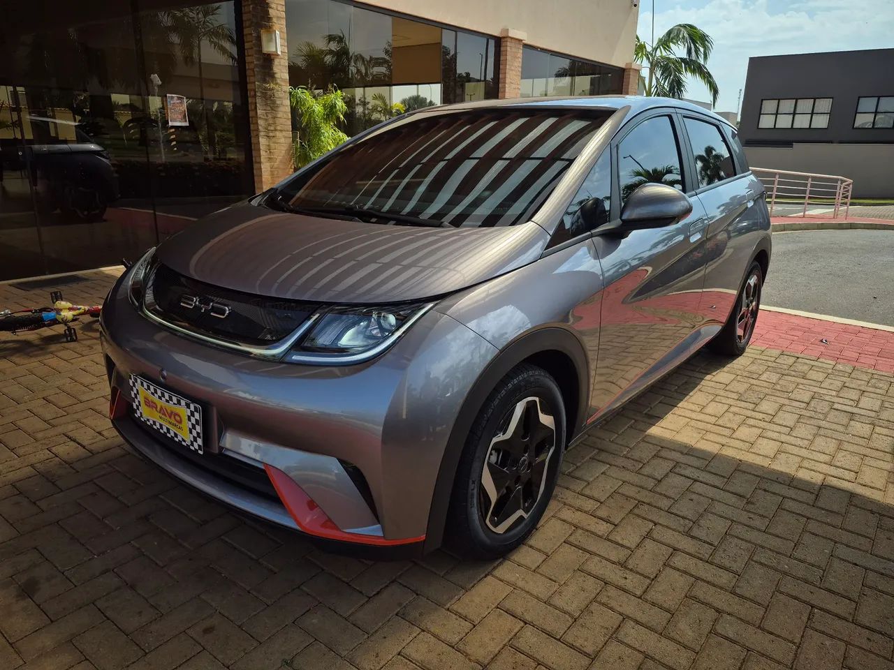 BYD Dolphin EV (Elétrico) 2025