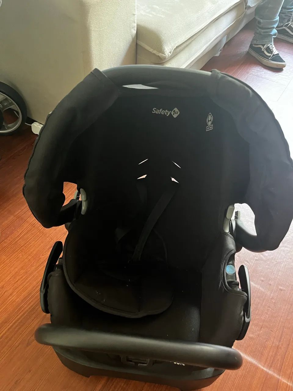 Carrinho com moisés + bebê conforto + base de carro 1st Safety - Foto 2