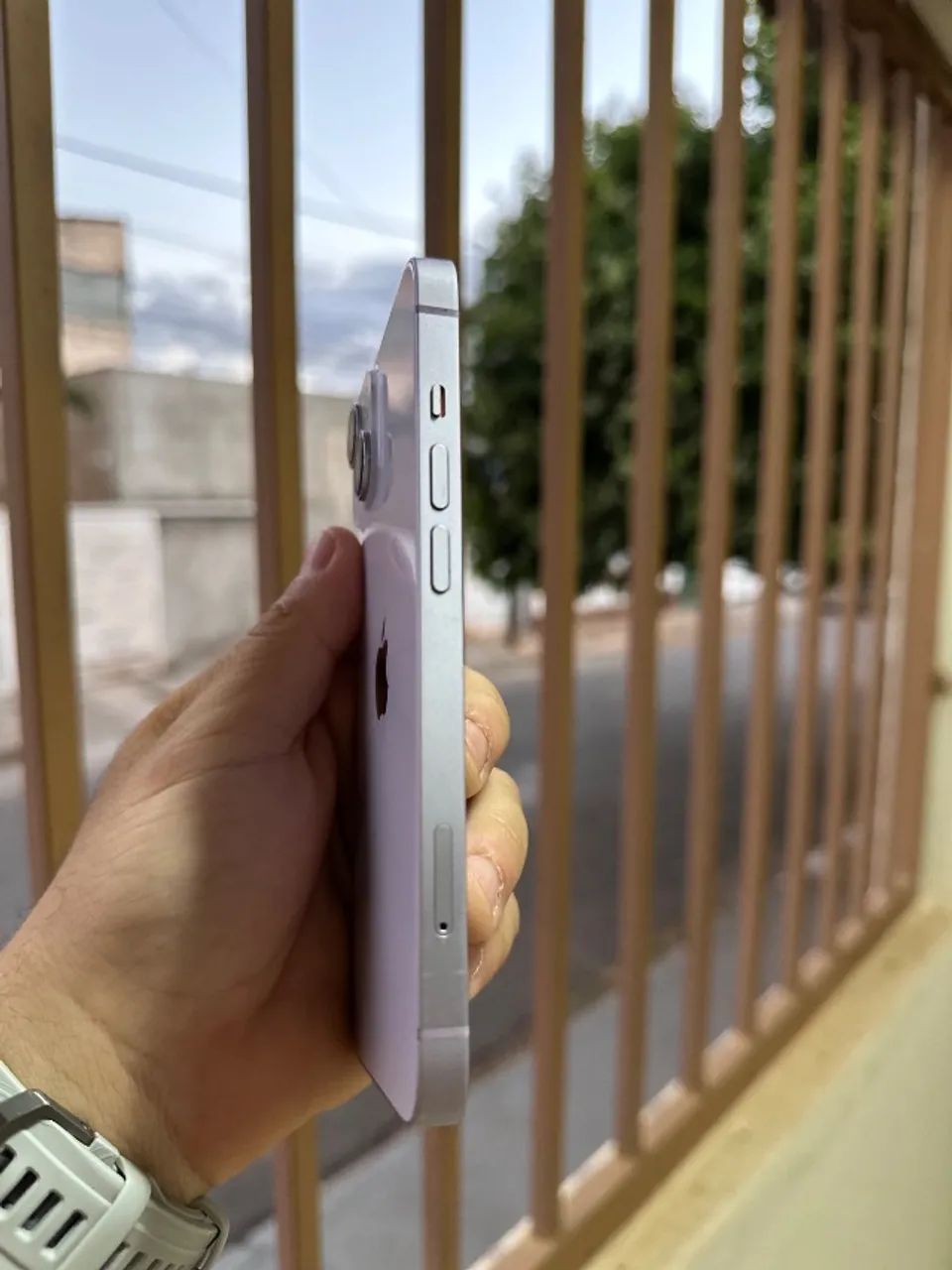 iPhone 14 Lilás - 79% Bateria - Ótimo Estado - Foto 4