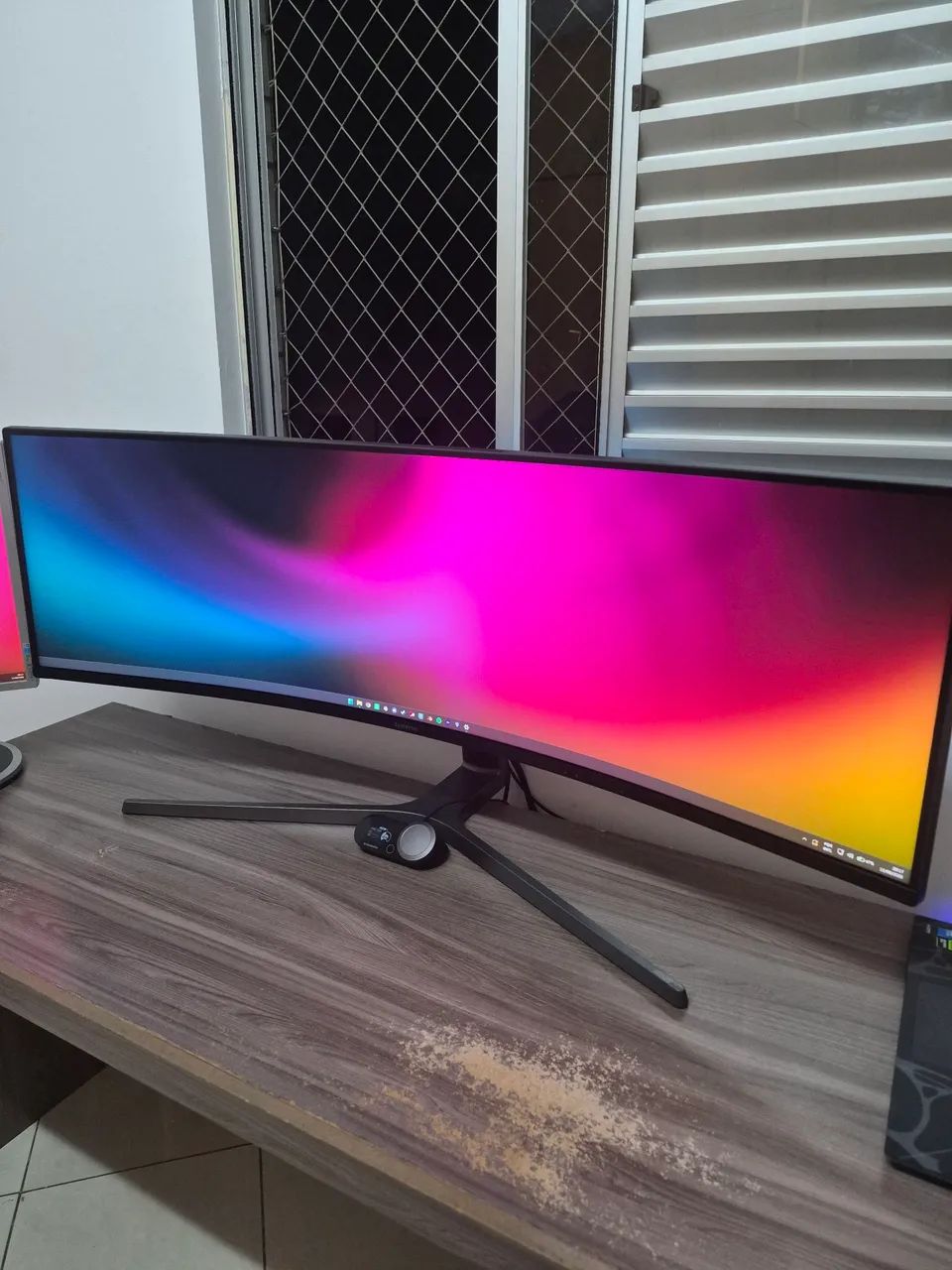 Monitor 49 SuperUltraWide Samsung Odyssey CHG90 - Foto 3