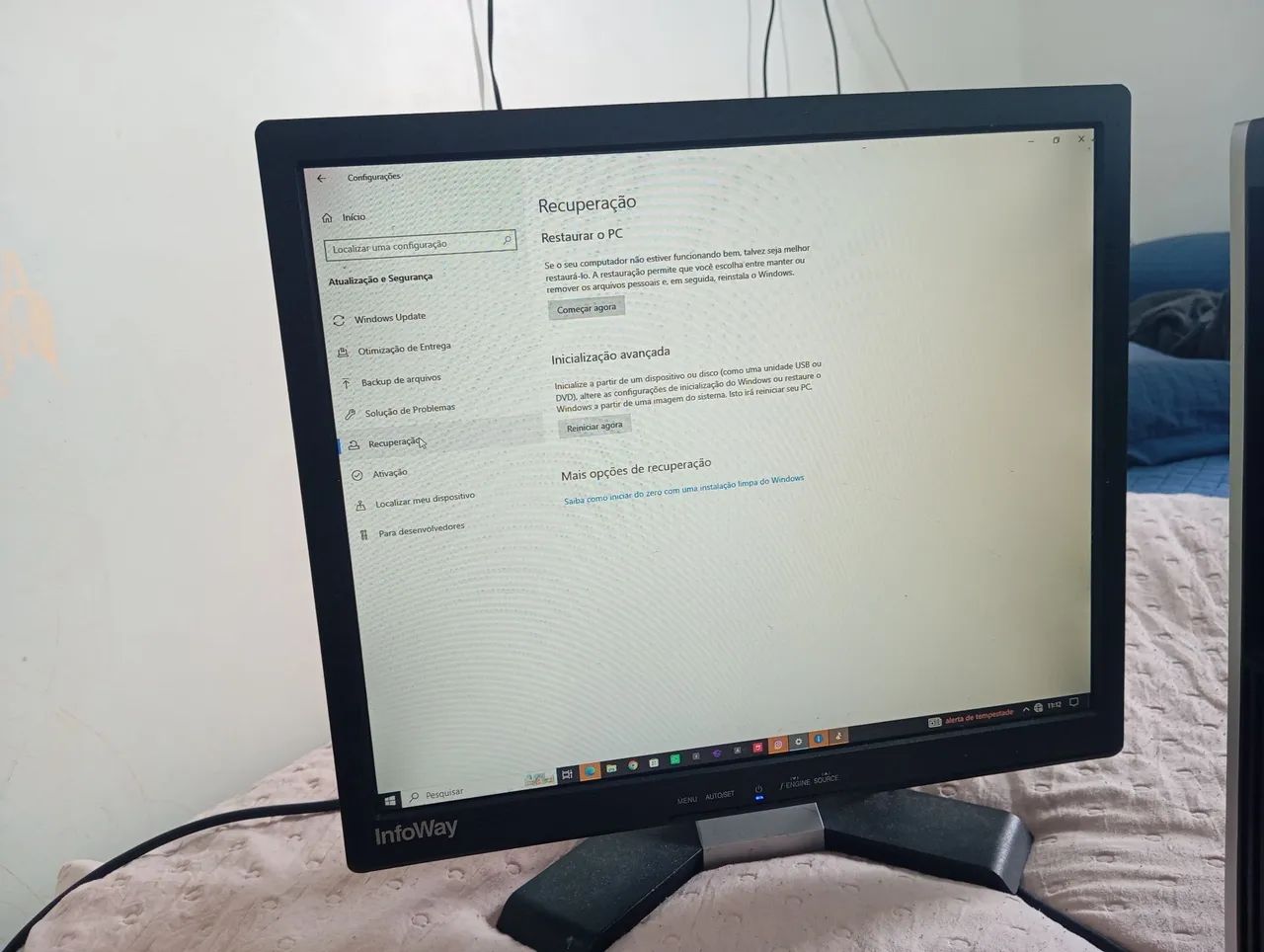 MONITOR E CPU 