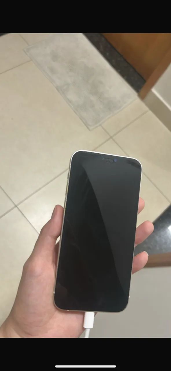 iPhone 12 Branco 128 GB Está com tela trincada - Foto 2