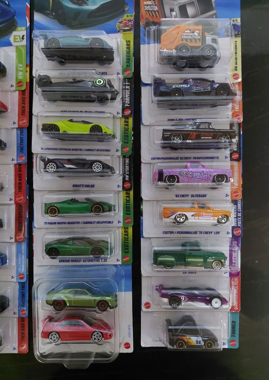 Hot Wheels 40 minis com 2 STH - Foto 2