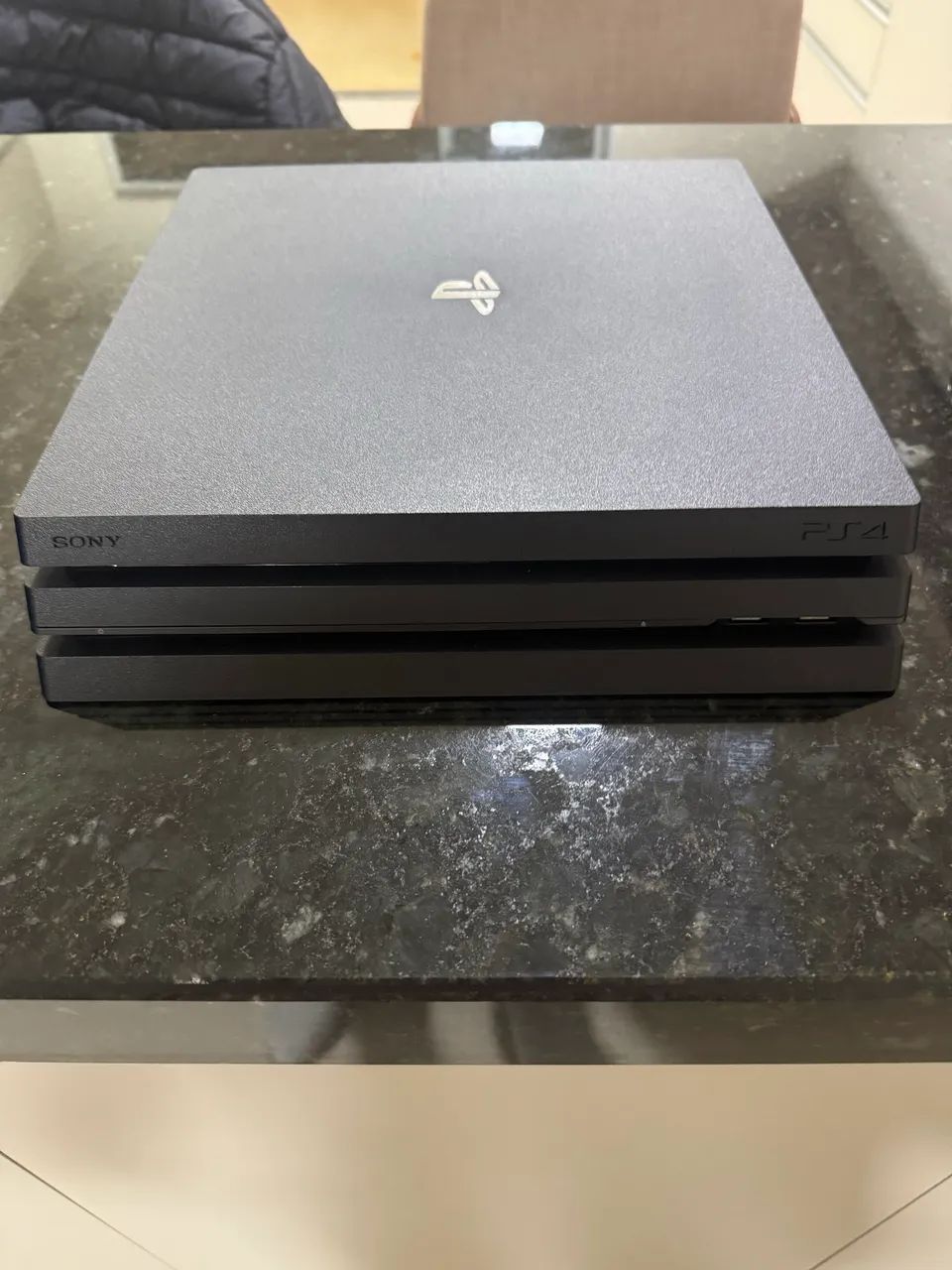 PS4 PRO 2 Controles 7Jogos 