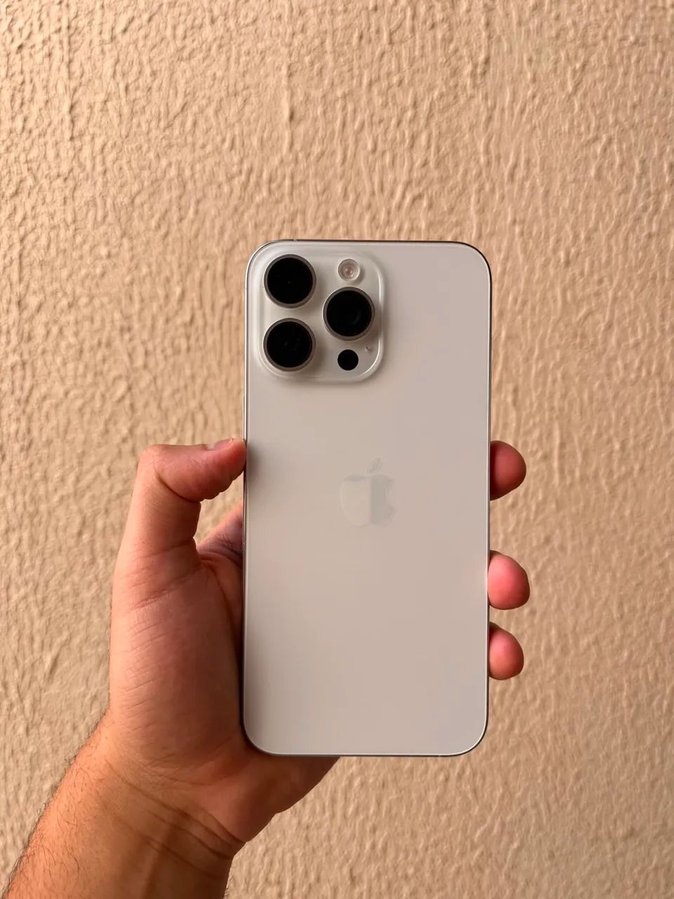 iPhone 15 Pro Max 256 GB Titânio Branco - Foto 4