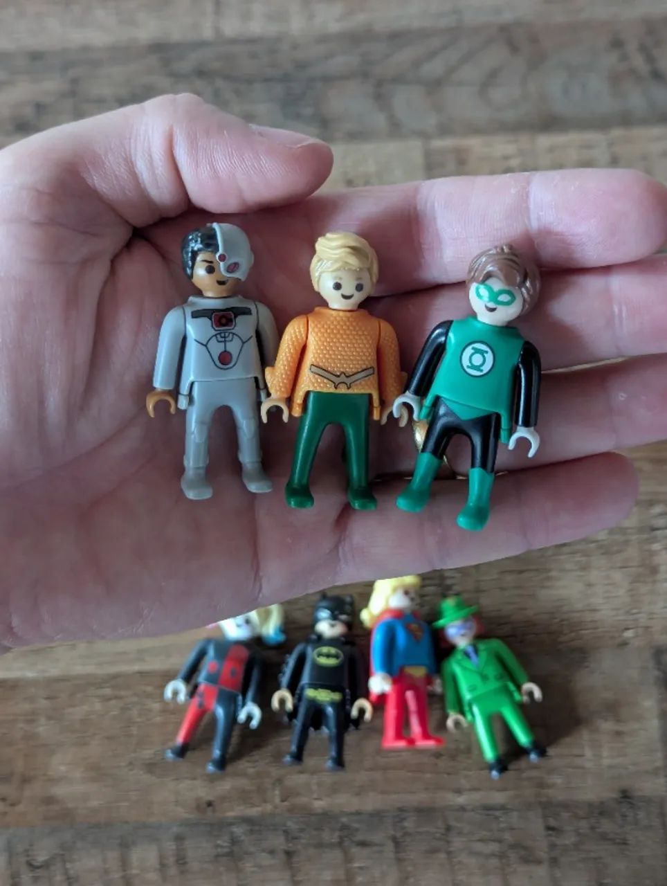 Kinder Ovo DC Playmobil (somente todos juntos) - Foto 3