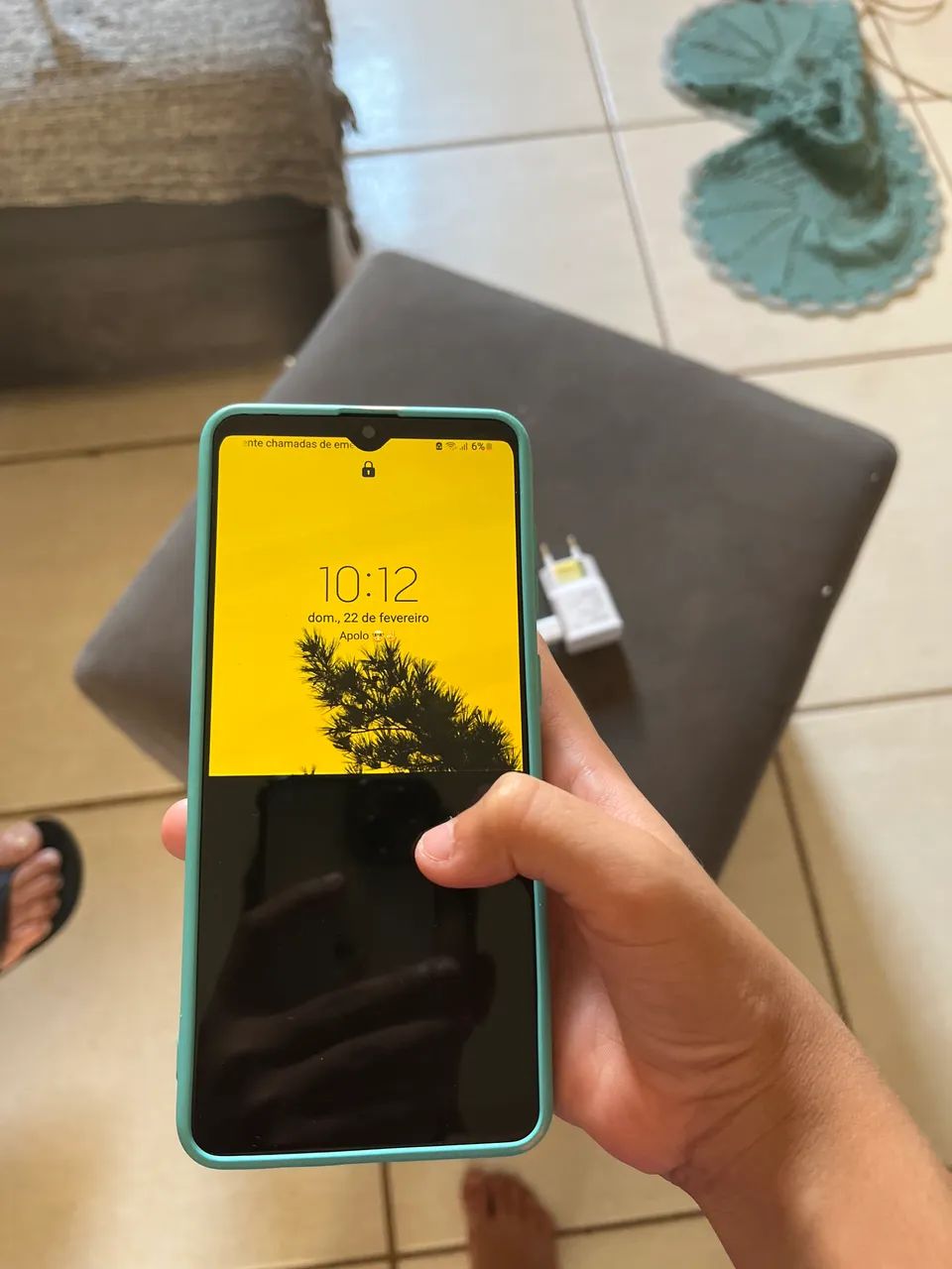 Celular, metade da tela preta,somente para peças originais, modelo: Samsung A31