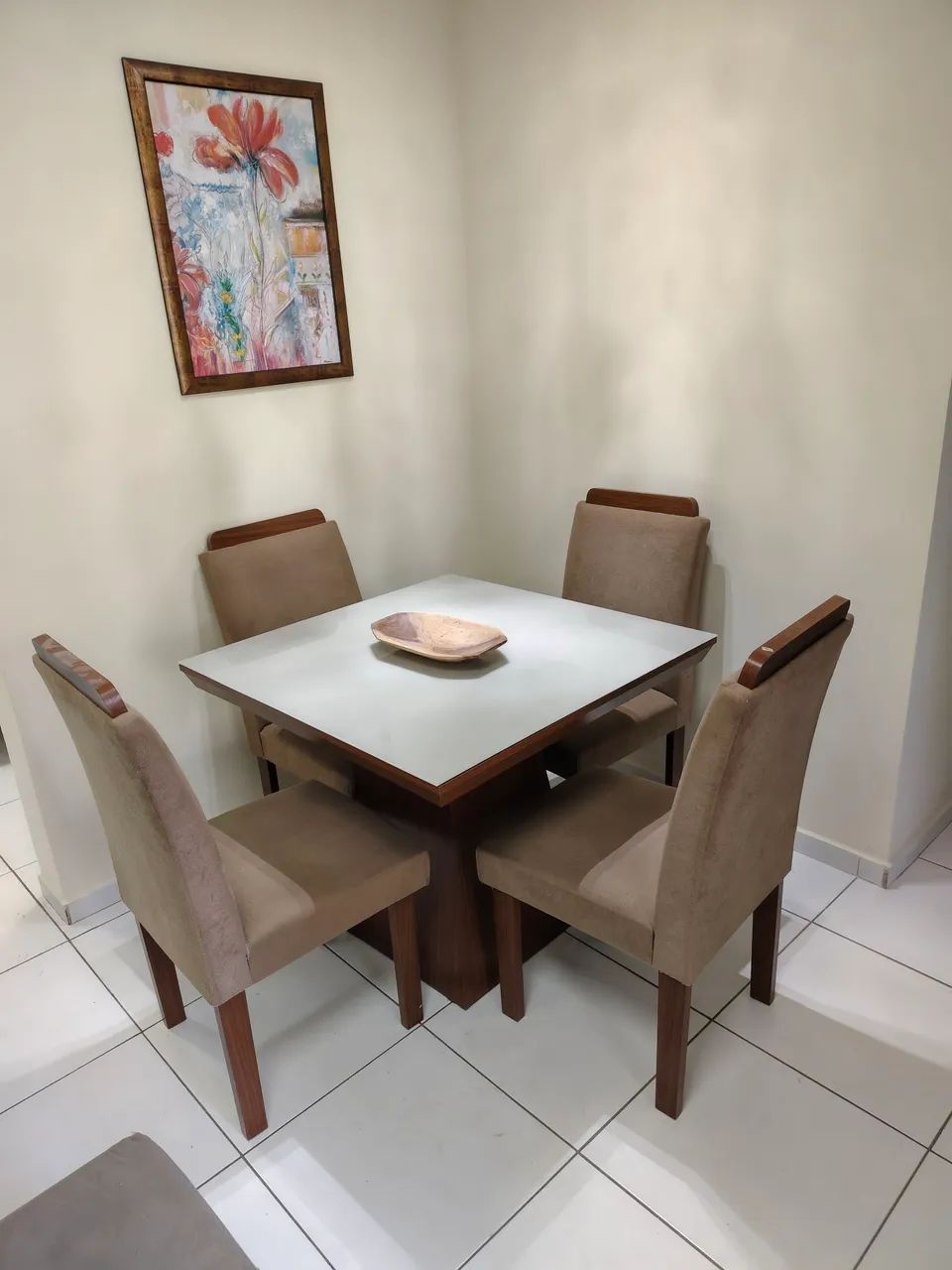 Mesa 4 cadeiras sala  - Foto 4
