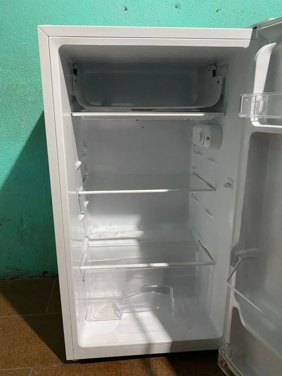 Frigobar Philco 93litros 127v - Foto 5