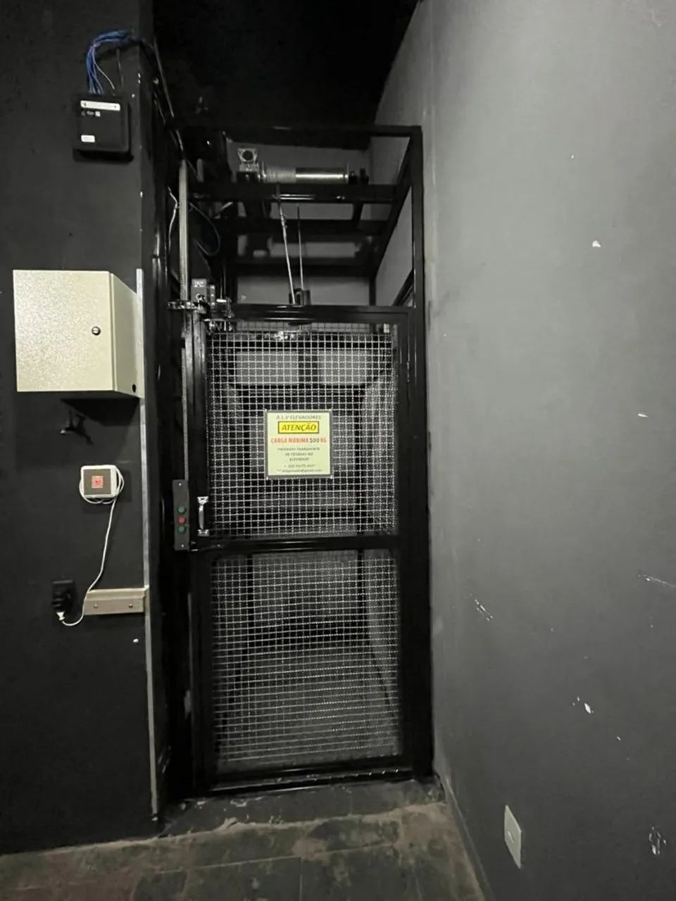 Elevadores e monta carga sob medidas - Foto 5