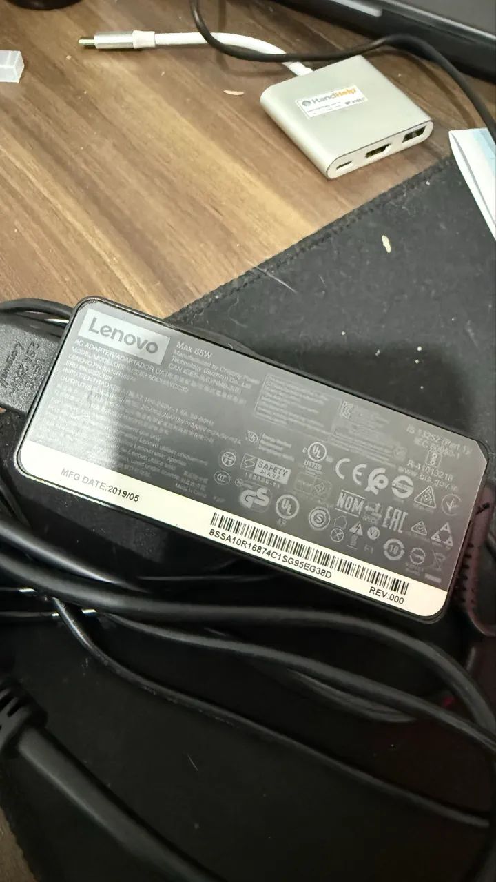 Vendo fonte 65W de notebook Lenovo