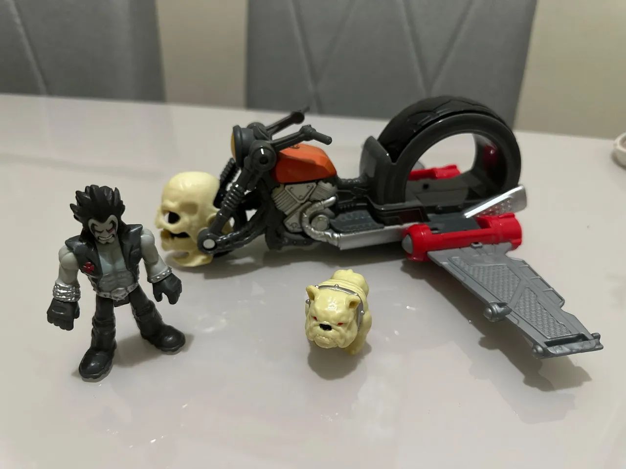 Lobo com motocicleta e seu cachorro dawg - imaginext 