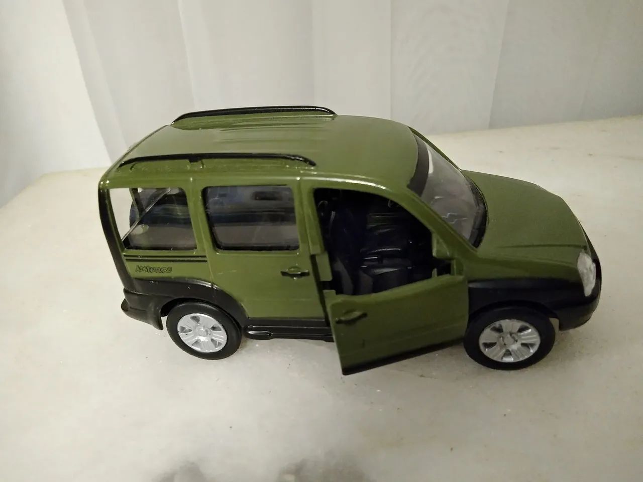 Miniatura Fiat Doblo Adventure-metal  - Foto 4