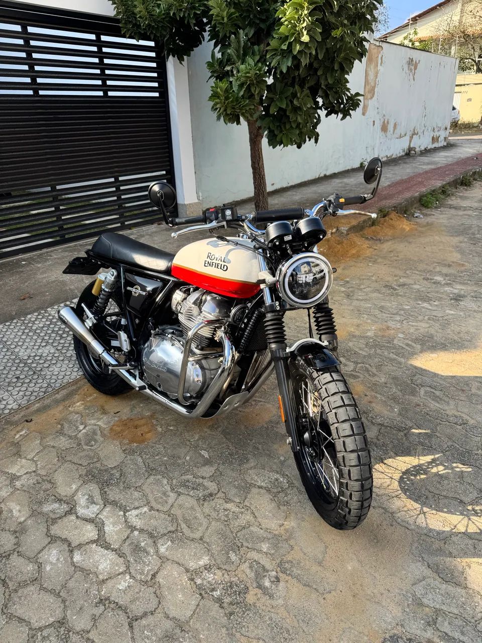 Interceptor 650 23/24 - Foto 3