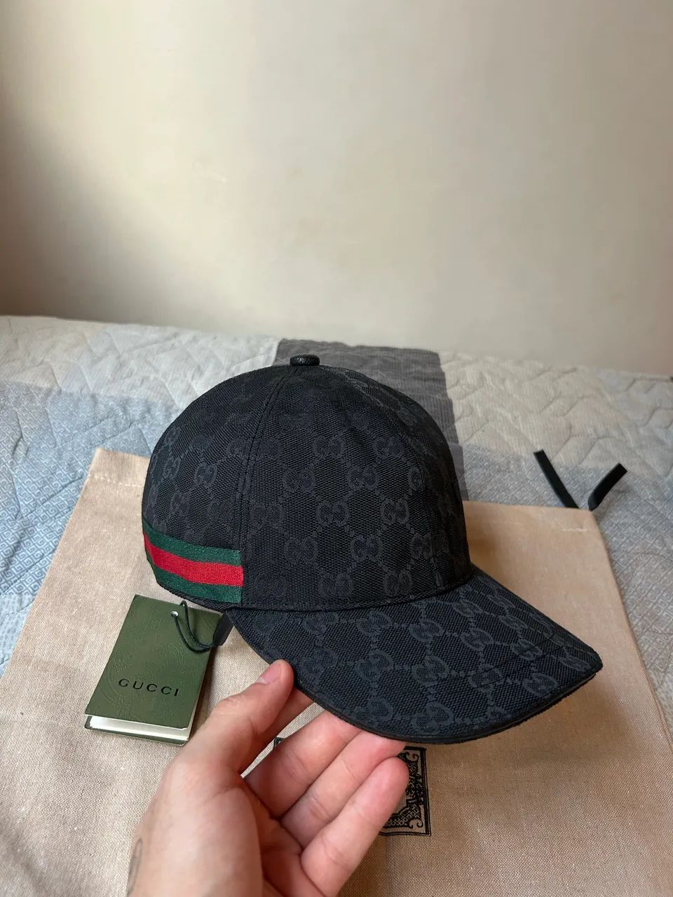 boné gucci gg web preto