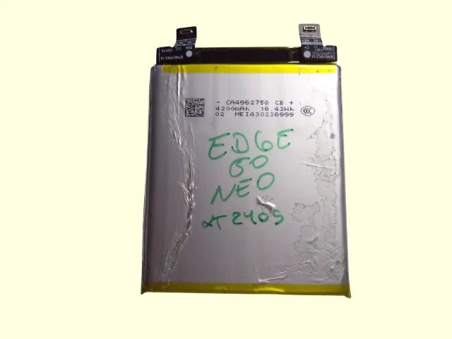 bateria original mod qv43 motorola edge 50 neo - Foto 2