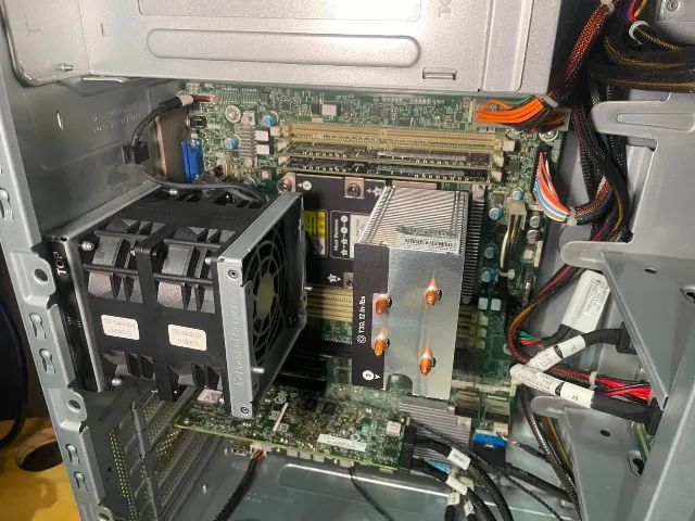 Servidor HP ML110 G10 Xeon Silver 16/32 64gb ram - Foto 3