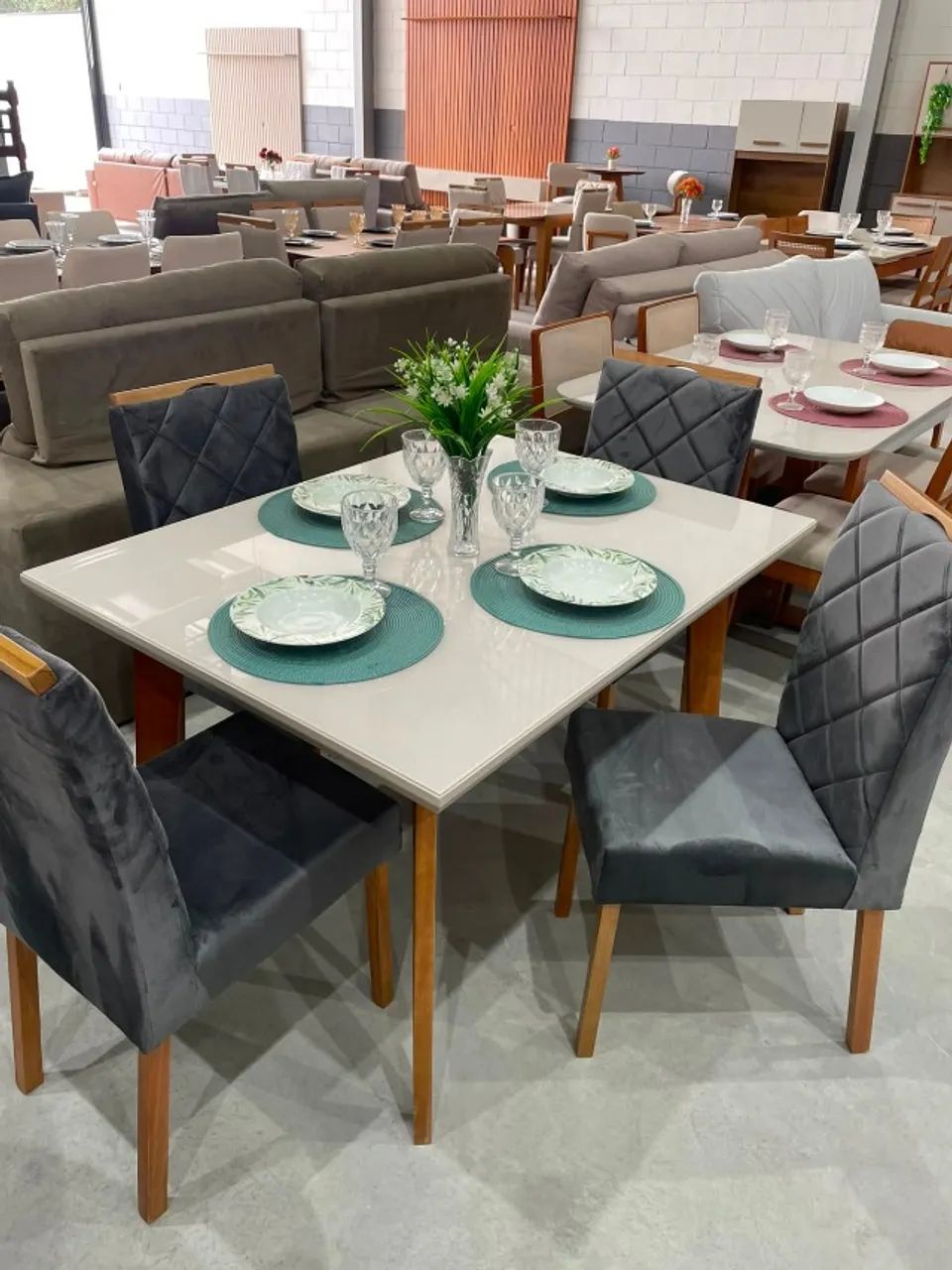 Mesa de jantar completa IMPERDÍVEL 