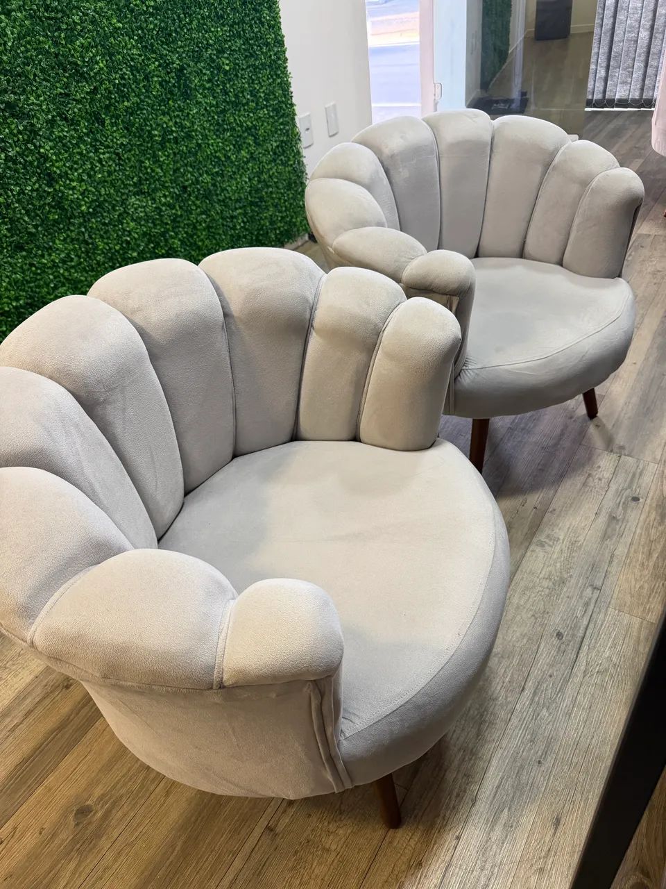 Poltronas Cinza Pétalas  - Foto 2