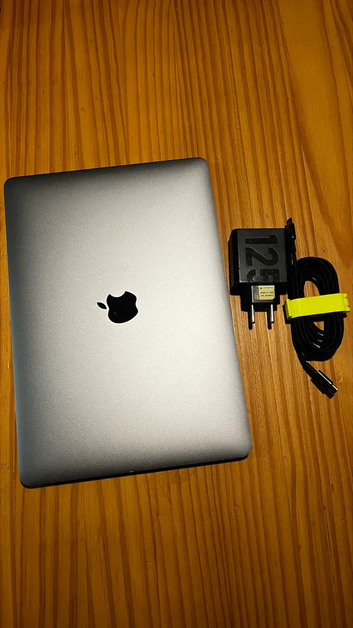 MacBook Pro 2017 | 16GB Ram | Intel Core i7 | 512GB SSD | 15 Pol