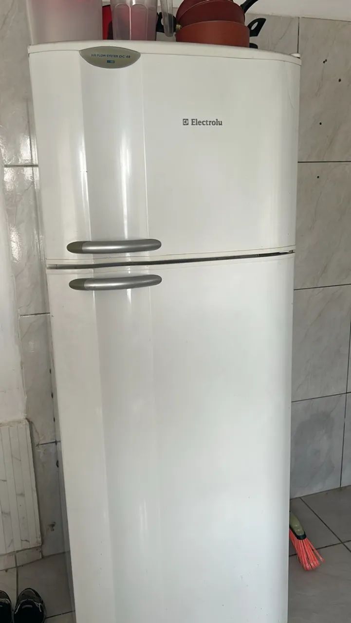 Geladeira tem que troca a borracha  - Foto 2