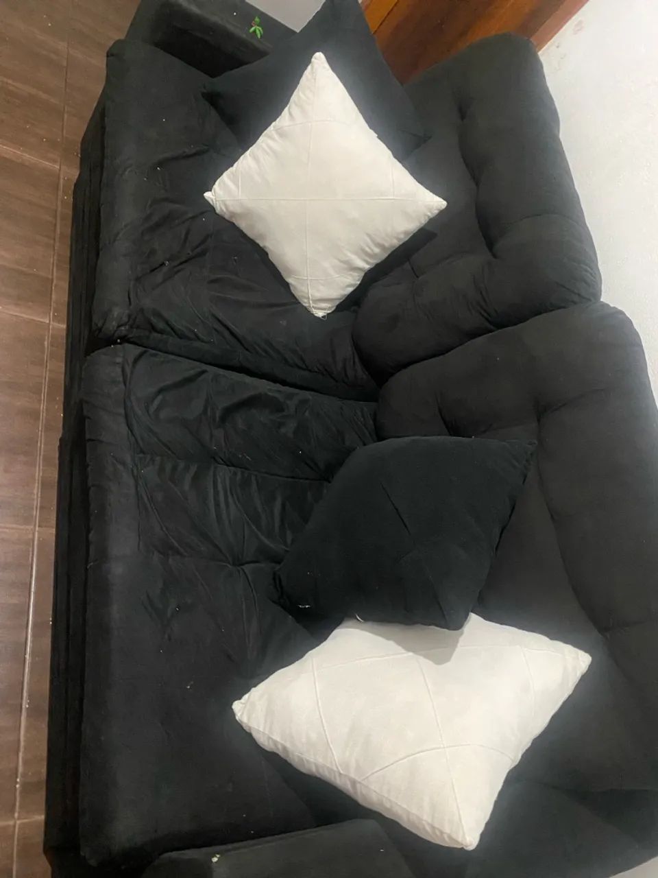 Vende-se sofá a preço de desapego 