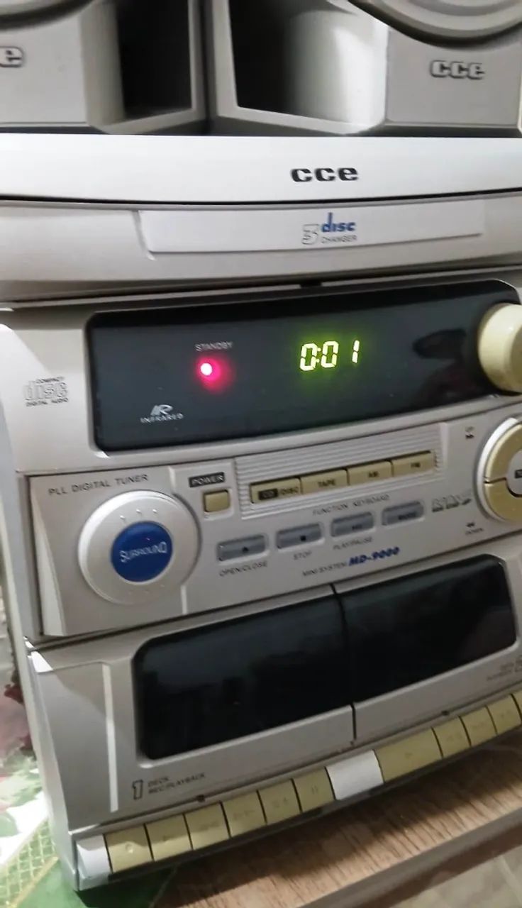 Mini System cce md-9000 c/ 2 caixas e controle
