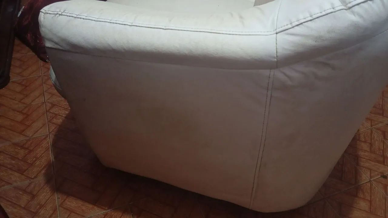 Vendo sofá em bom estado - Foto 4