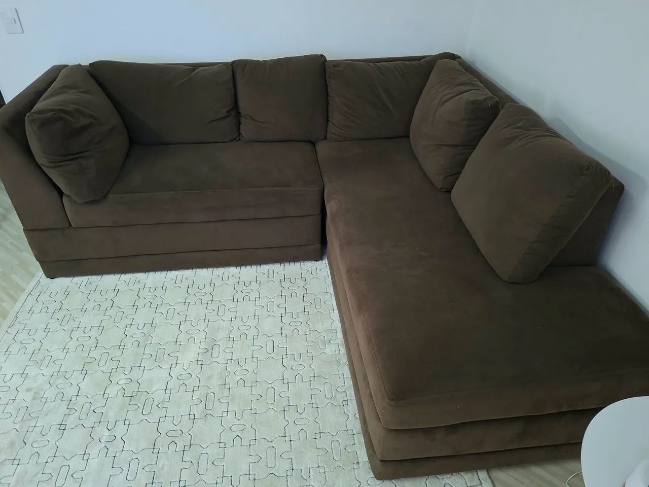 Sofa em L com chaise long e almofadas Soltas - Foto 2