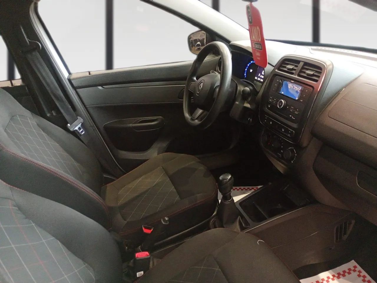 Renault Kwid Zen 1.0 Flex 12V 5p Mec., foto 12 de 15