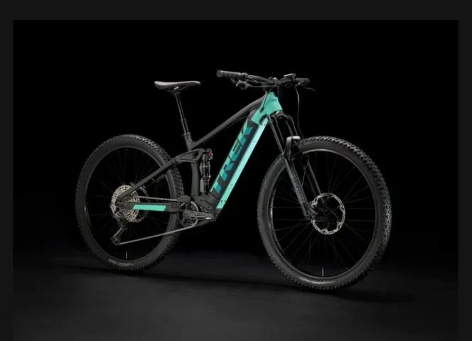 Bicicleta TREK E-Mtb modelo Rail 5, aro 29 e quadro L (19,5")