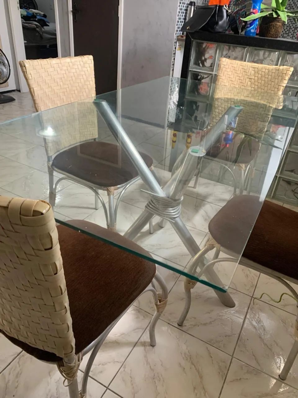 Mesa de jantar com 4 cadeiras - Foto 2
