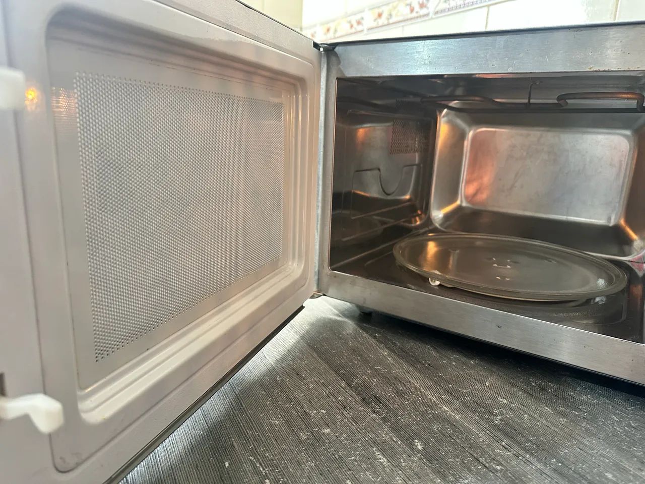 Microondas Eletrolux 31L espelhado inox  - Foto 4
