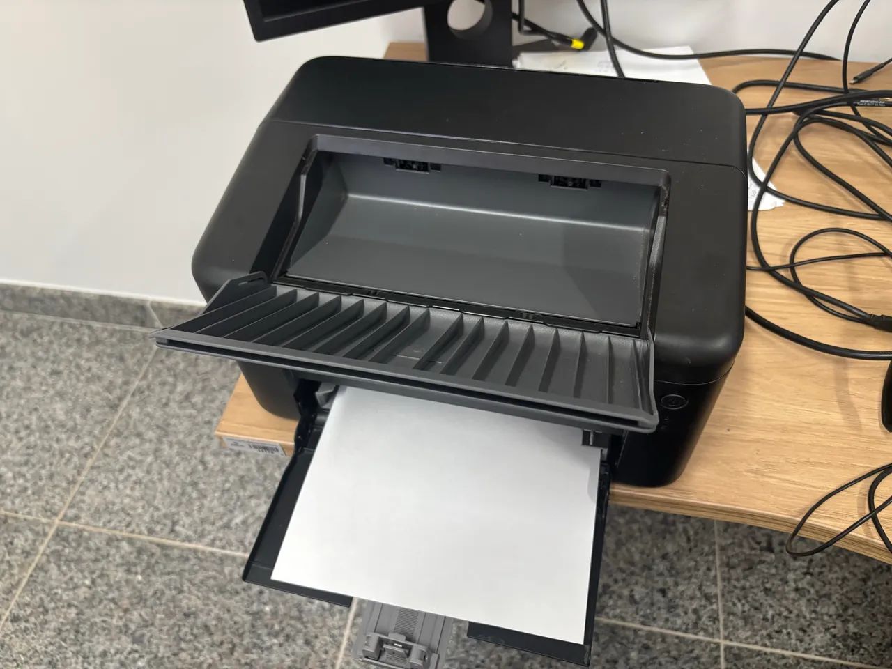 Impressora laser monocromática Brother HL-L1222 - Foto 4