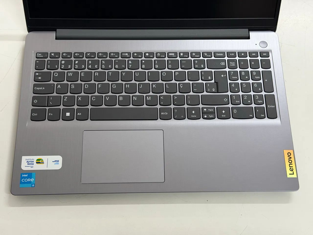 Notebook Lenovo core i3 seminovo  - Foto 2