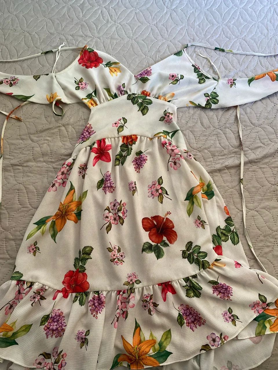 Vestido florido short saia 