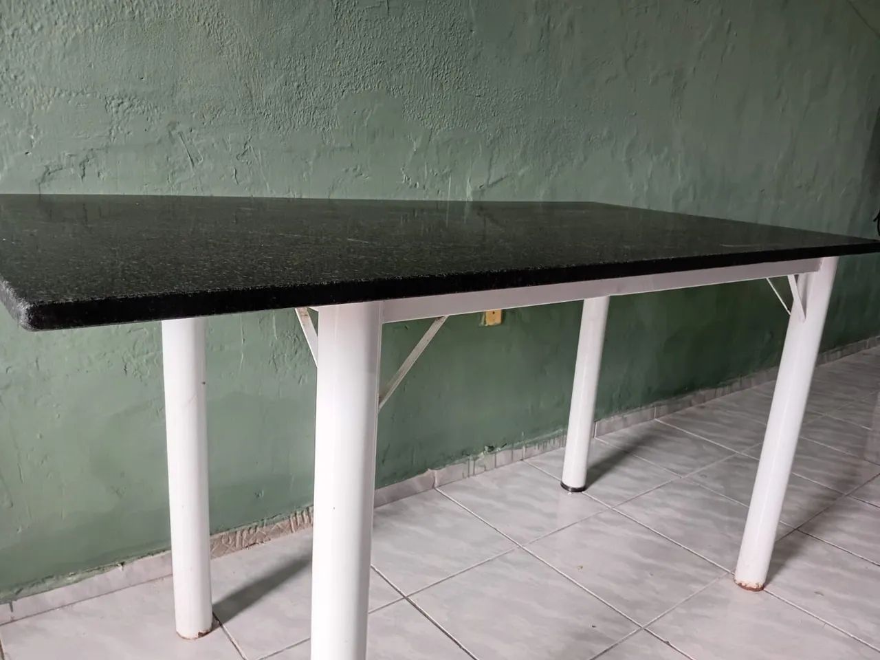 Mesa muito linda e bem conservada  - Foto 3