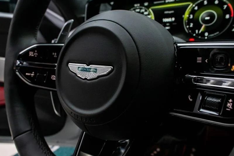 Aston Martin Vantage S Coupe 4.0 V8 680cv, foto 9 de 20