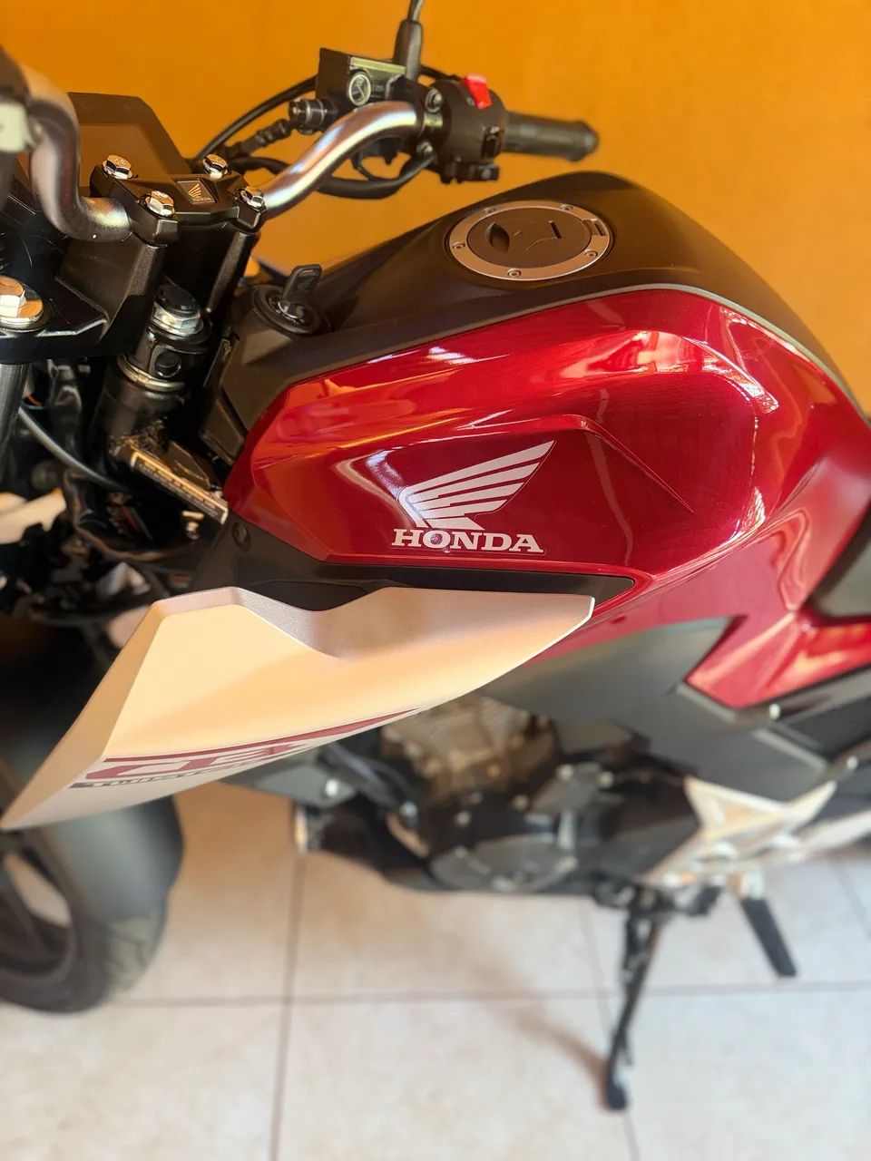 CB300F ABS 2026 - Foto 5