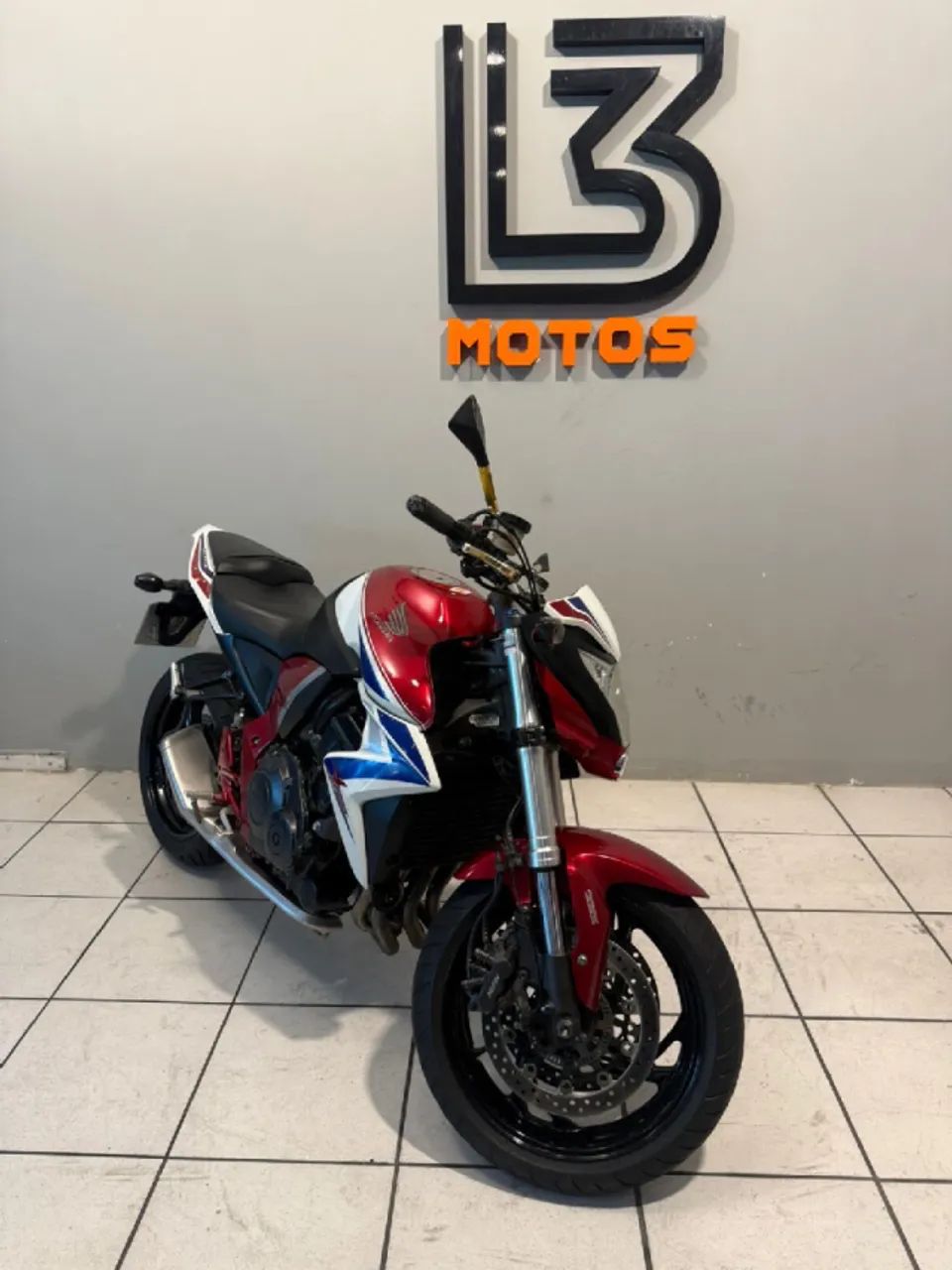 HONDA CB 1000R/ABS. - Foto 4