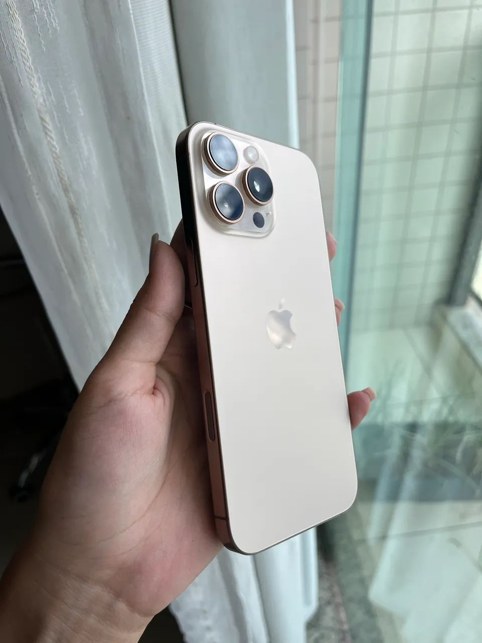 Iphone 16 pro max - Foto 2